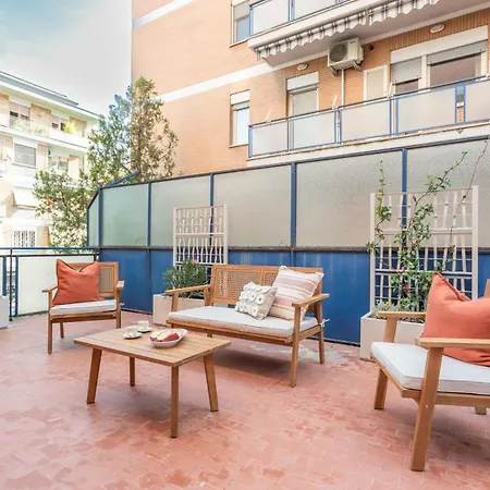 Casa Luana, 2 Bedroom With Terrace Vatican City * רומא